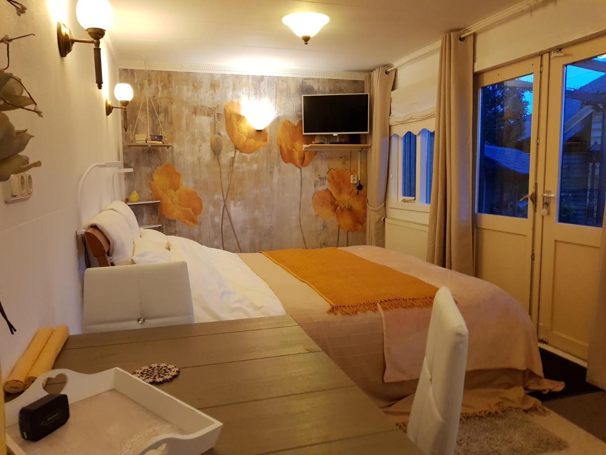 B&B Usselo Klein, Fijn En Uniek! Enschede Esterno foto